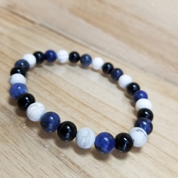 Black Onyx, Howlite & Sodalite Stretch Bra… - Picture 7 of 9